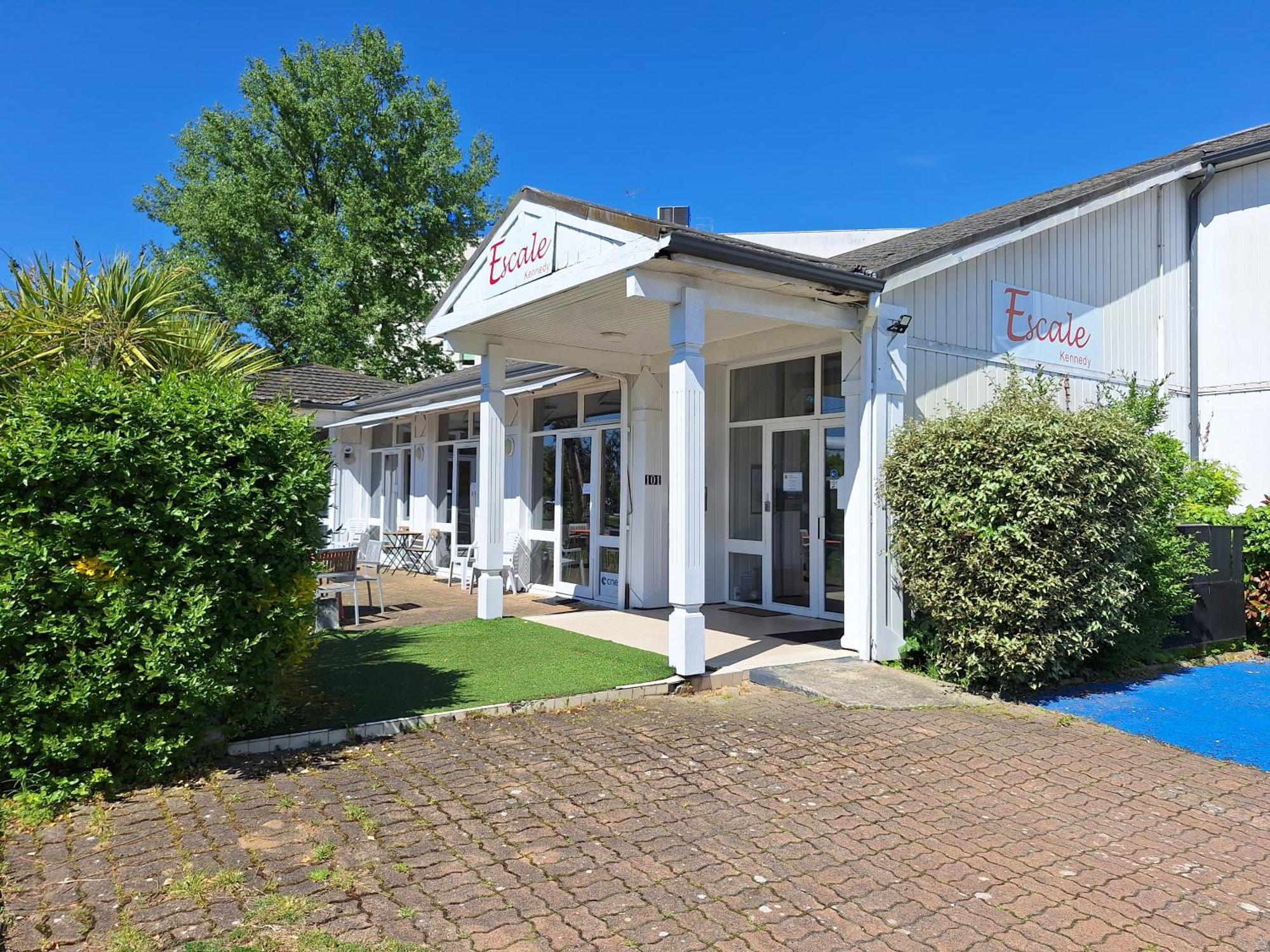 Escale Kennedy Hotel Merignac  Exterior photo