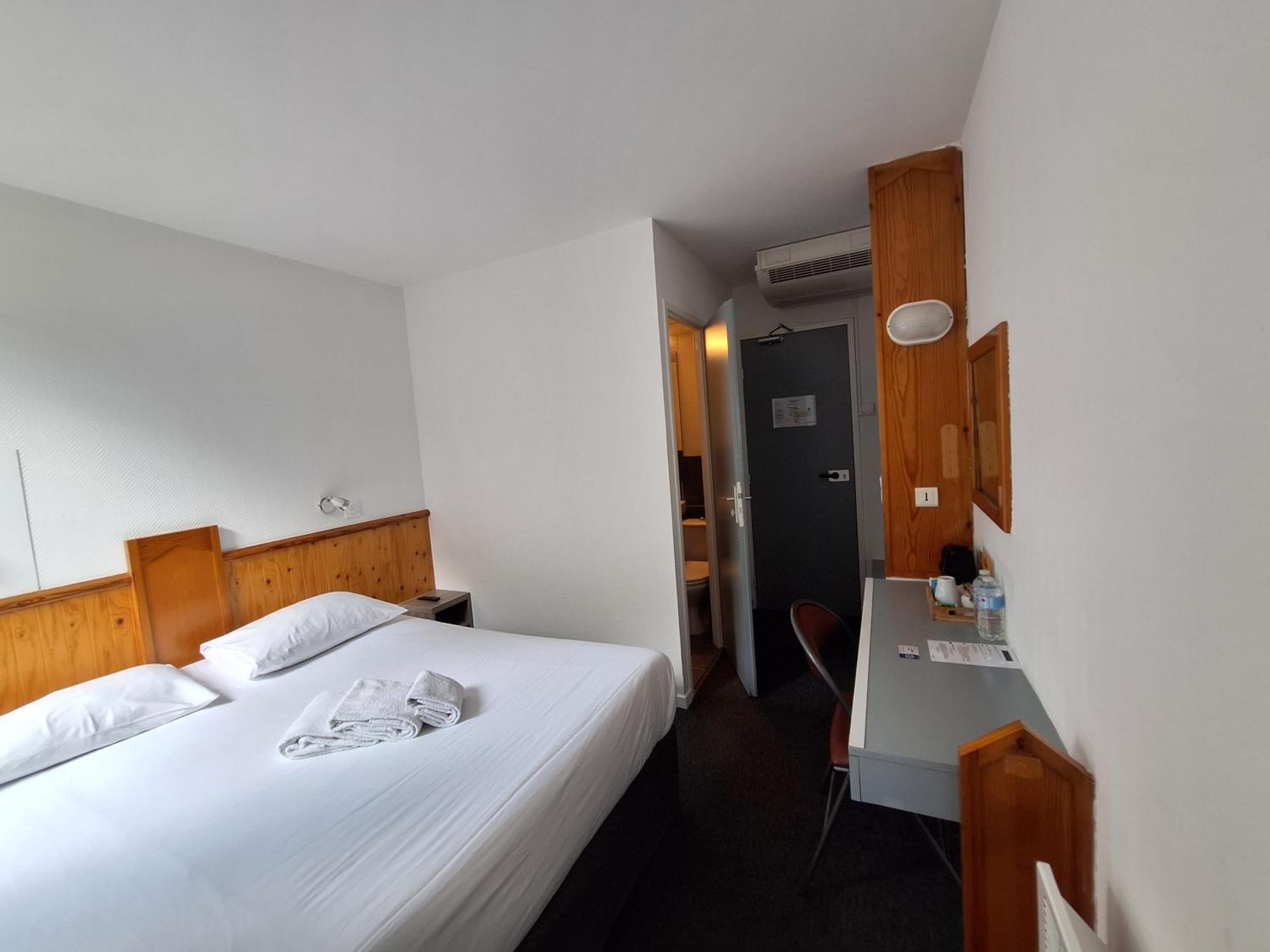 Escale Kennedy Hotel Merignac  Exterior photo