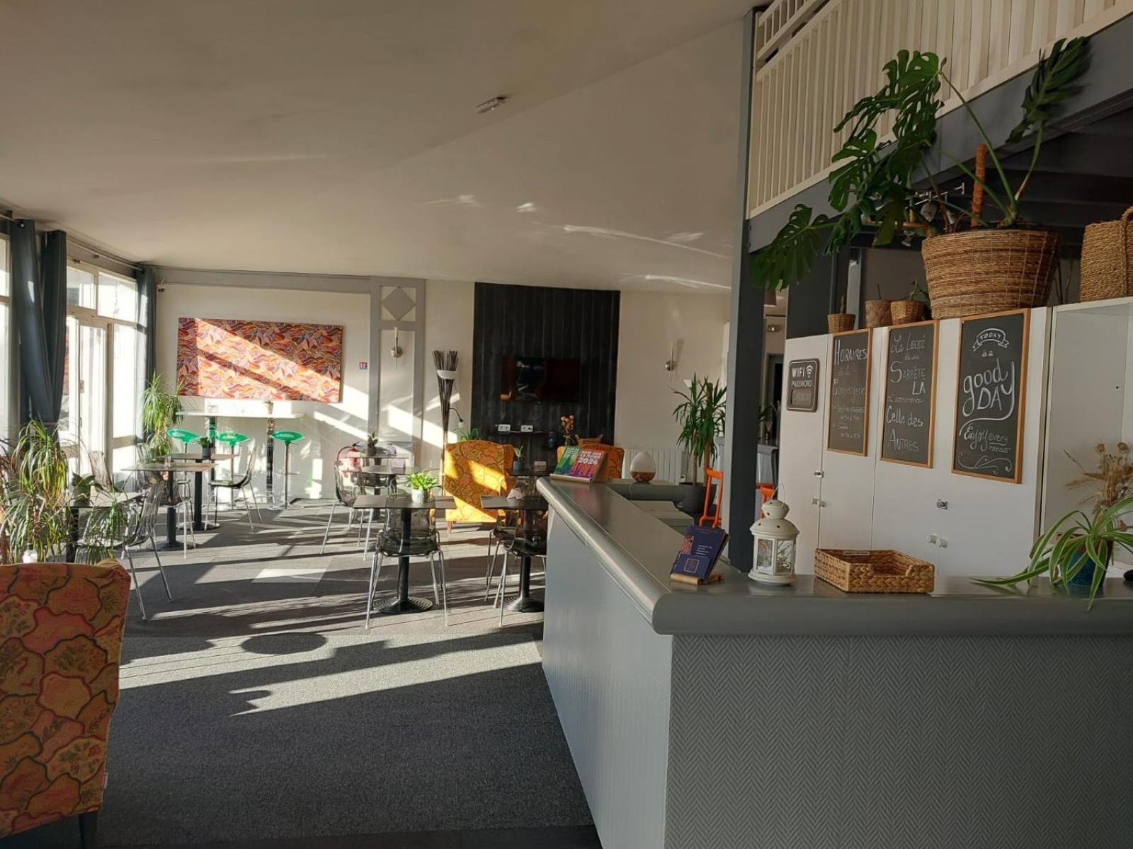 Escale Kennedy Hotel Merignac  Exterior photo