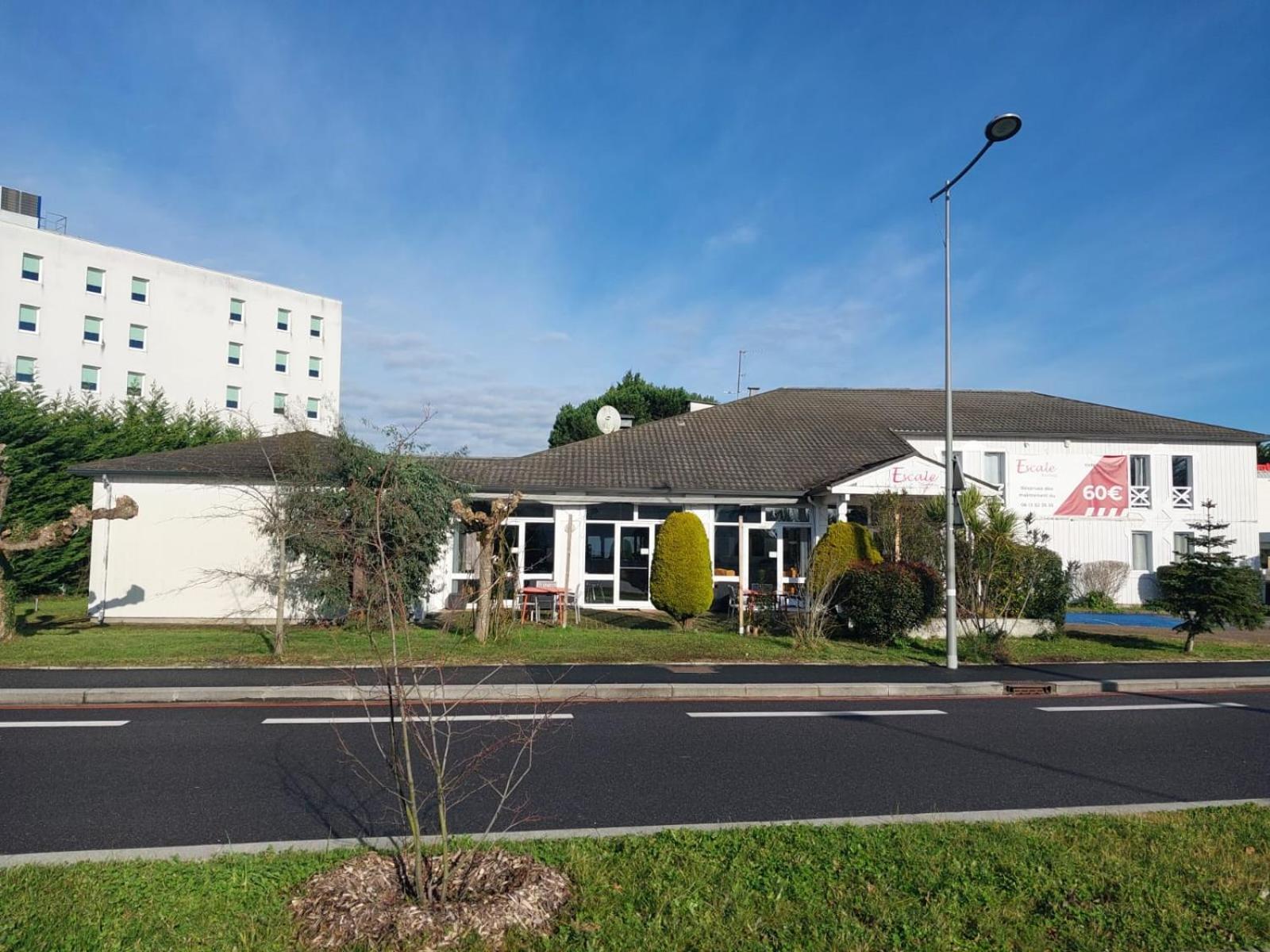 Escale Kennedy Hotel Merignac  Exterior photo